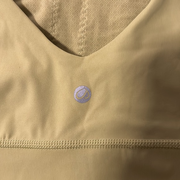 Workout Top - Picture 3 of 3